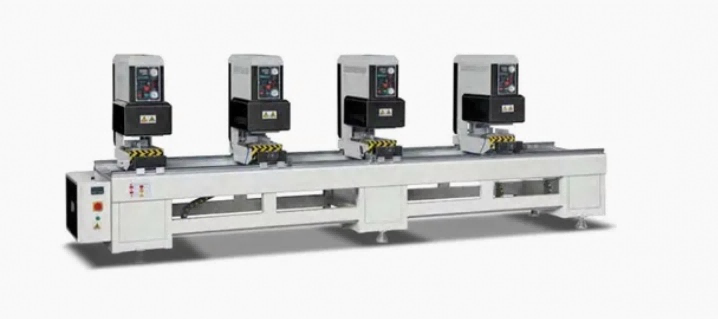 نوافذ ملونة PVC UPVC عالية الأداء آلات لحام غير ملحومة للخدمة الشاقة مع 4 رؤوس دقيقة